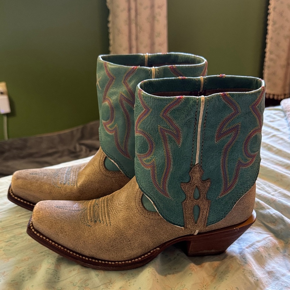 Twisted X Teal and Tan Ankle Boots